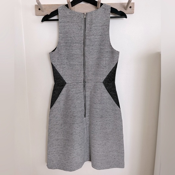 Banana Republic Black + White Dress Size 2 - Picture 2 of 3